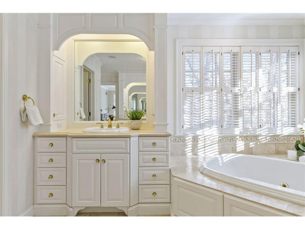 6321 Interlachen Boulevard, Edina, Minnesota image 50