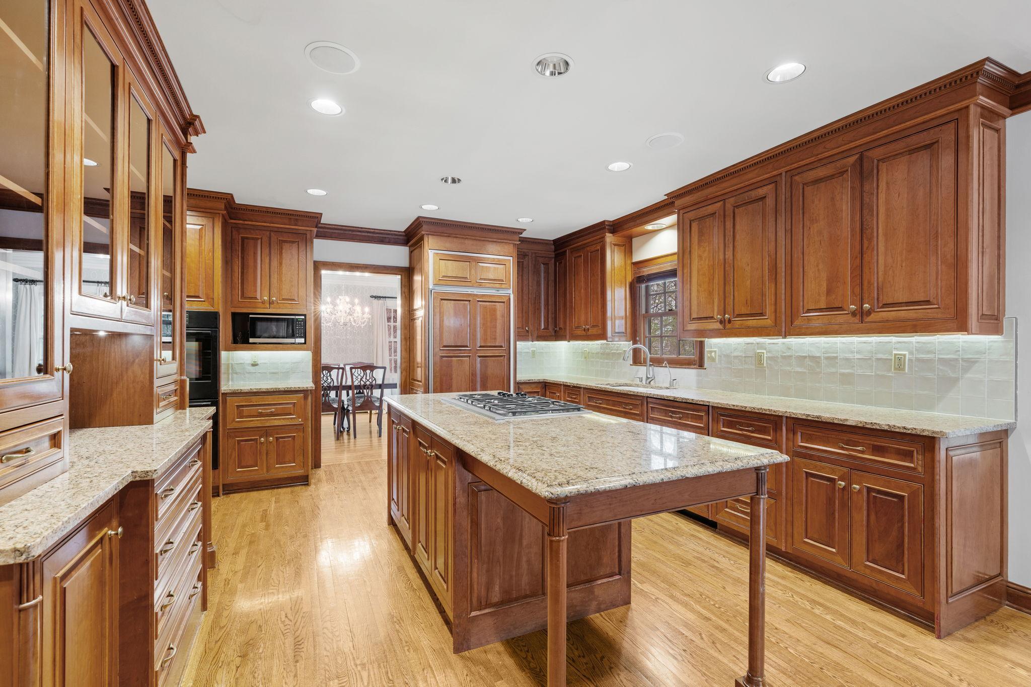 6321 Interlachen Boulevard, Edina, Minnesota image 20