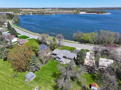 Homes For Sale - 2209 Gorton Avenue<br/> Willmar, MN 56201