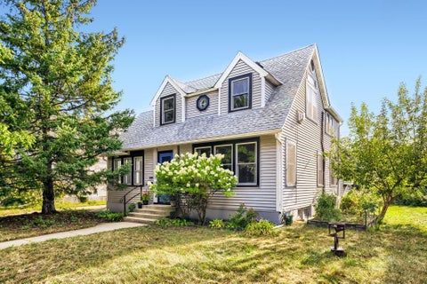 Homes For Sale - 3837 18th Avenue<br/> Minneapolis, MN 55407