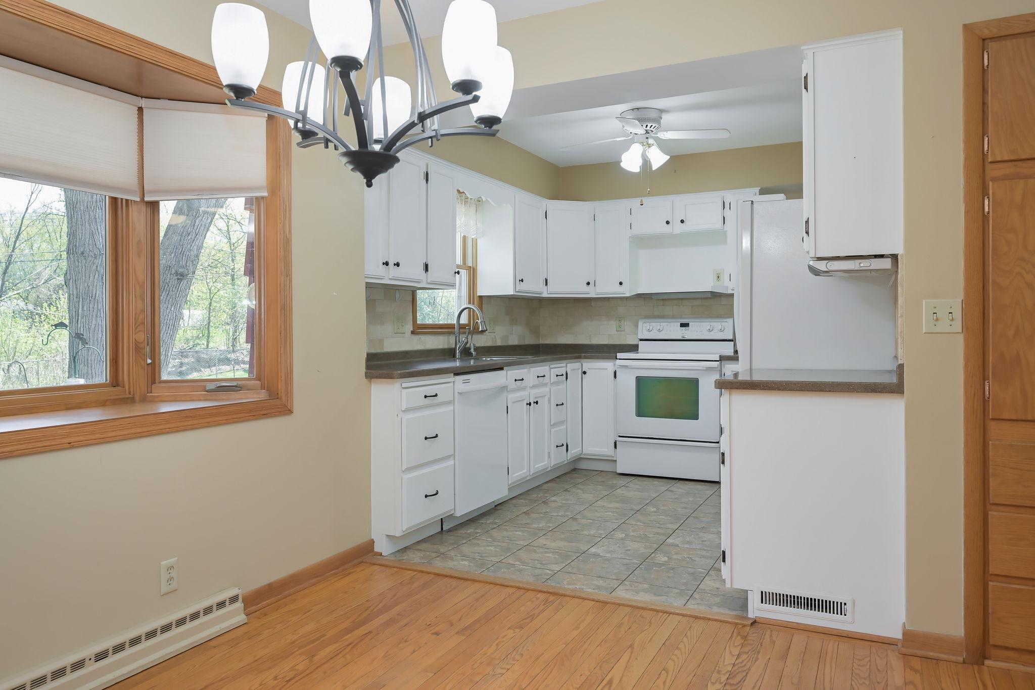720 Kingsview Lane, Plymouth, Minnesota image 18