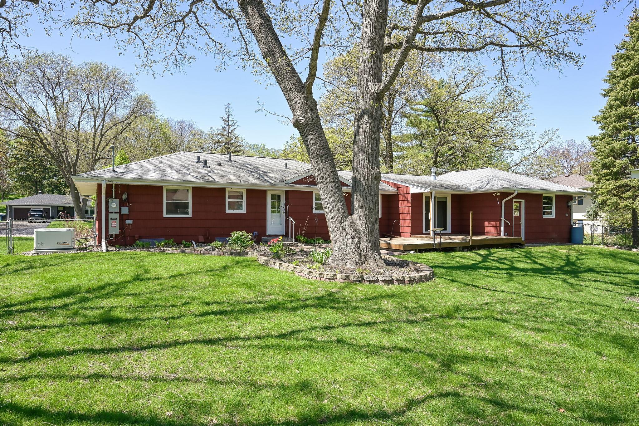 720 Kingsview Lane, Plymouth, Minnesota image 41