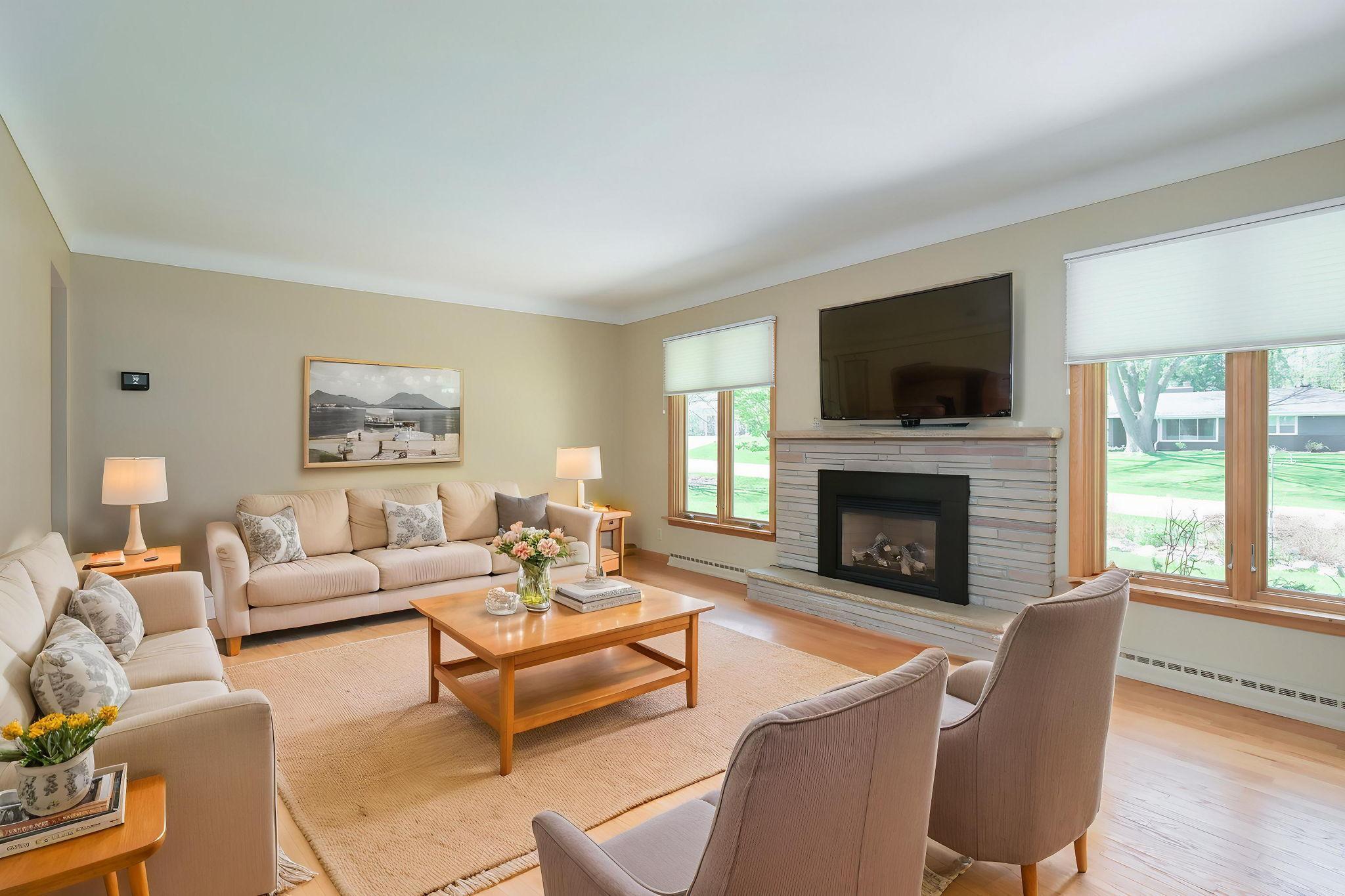 720 Kingsview Lane, Plymouth, Minnesota image 4