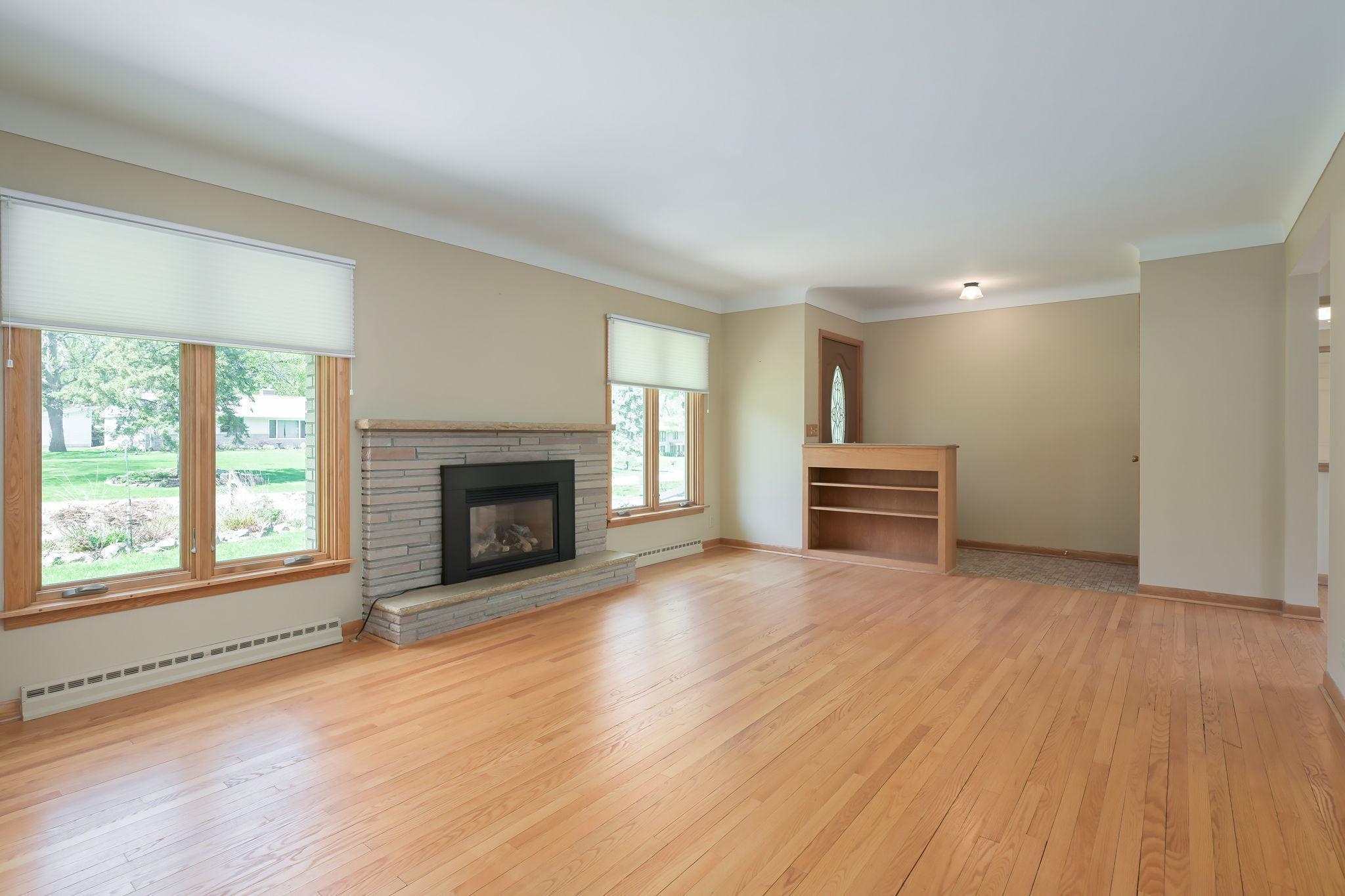 720 Kingsview Lane, Plymouth, Minnesota image 9