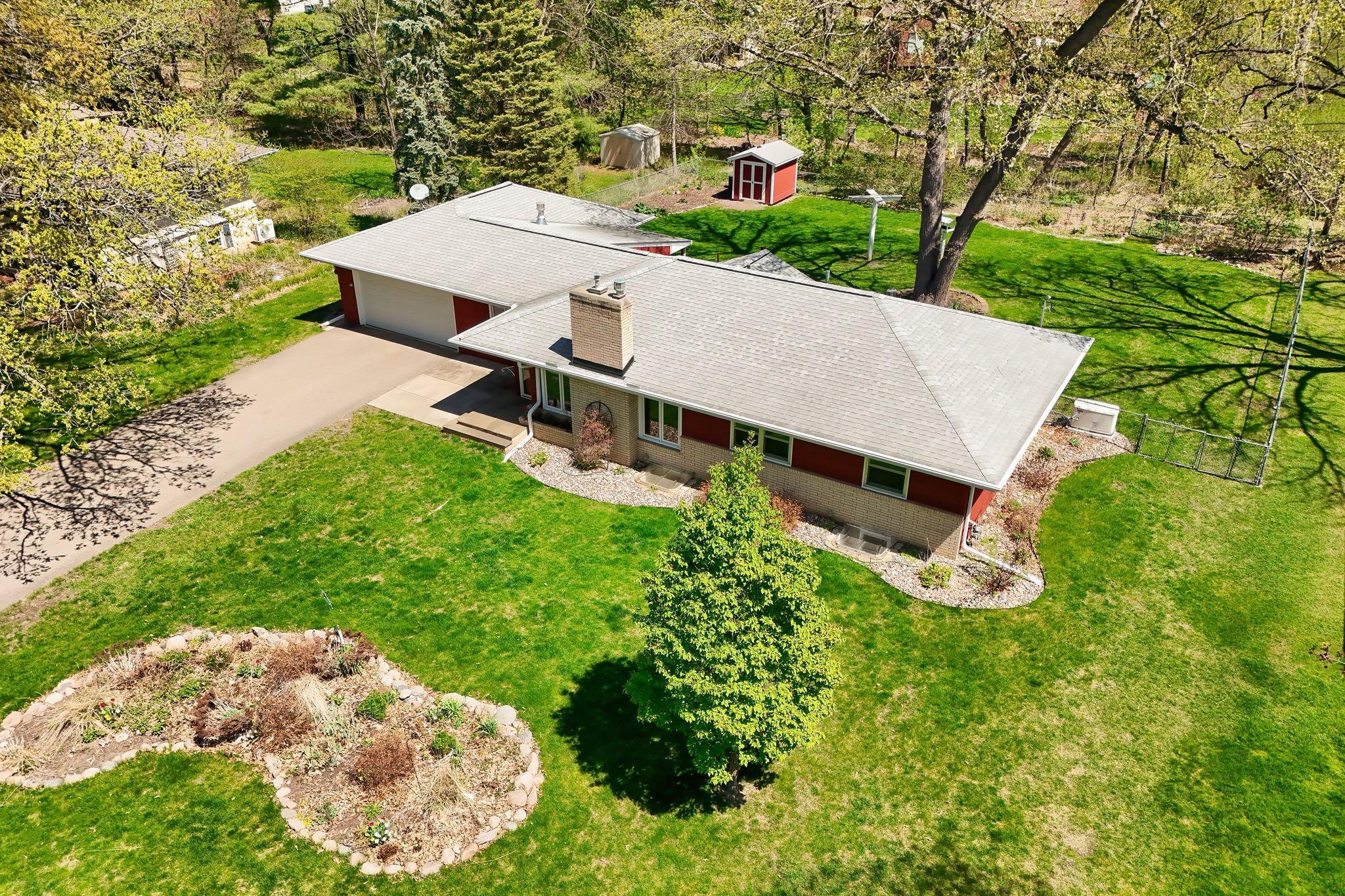 720 Kingsview Lane, Plymouth, Minnesota image 3