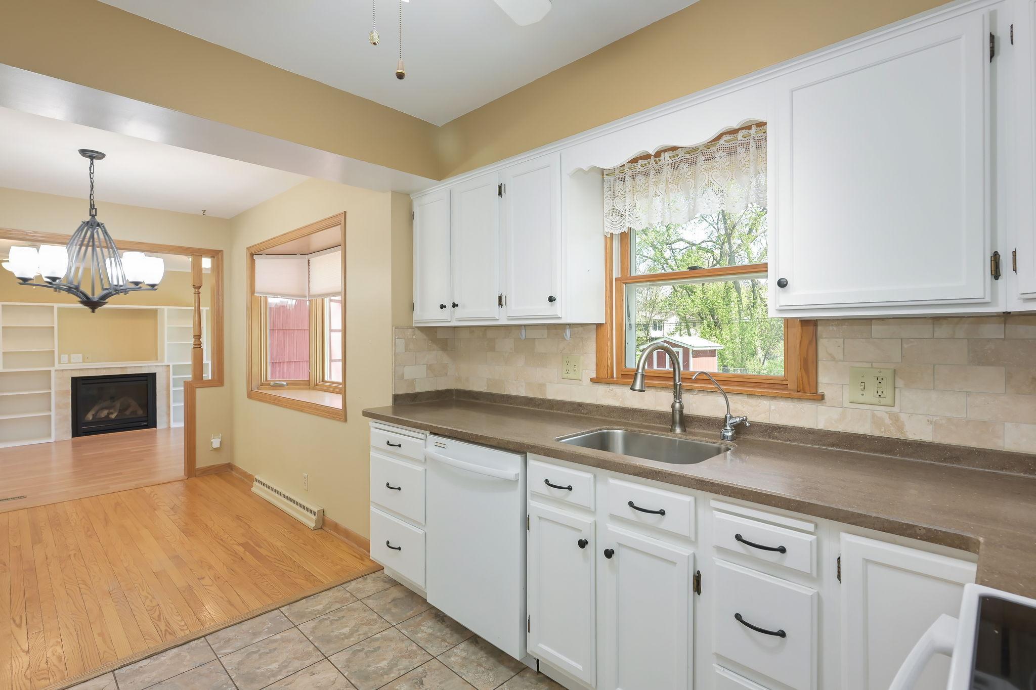 720 Kingsview Lane, Plymouth, Minnesota image 22