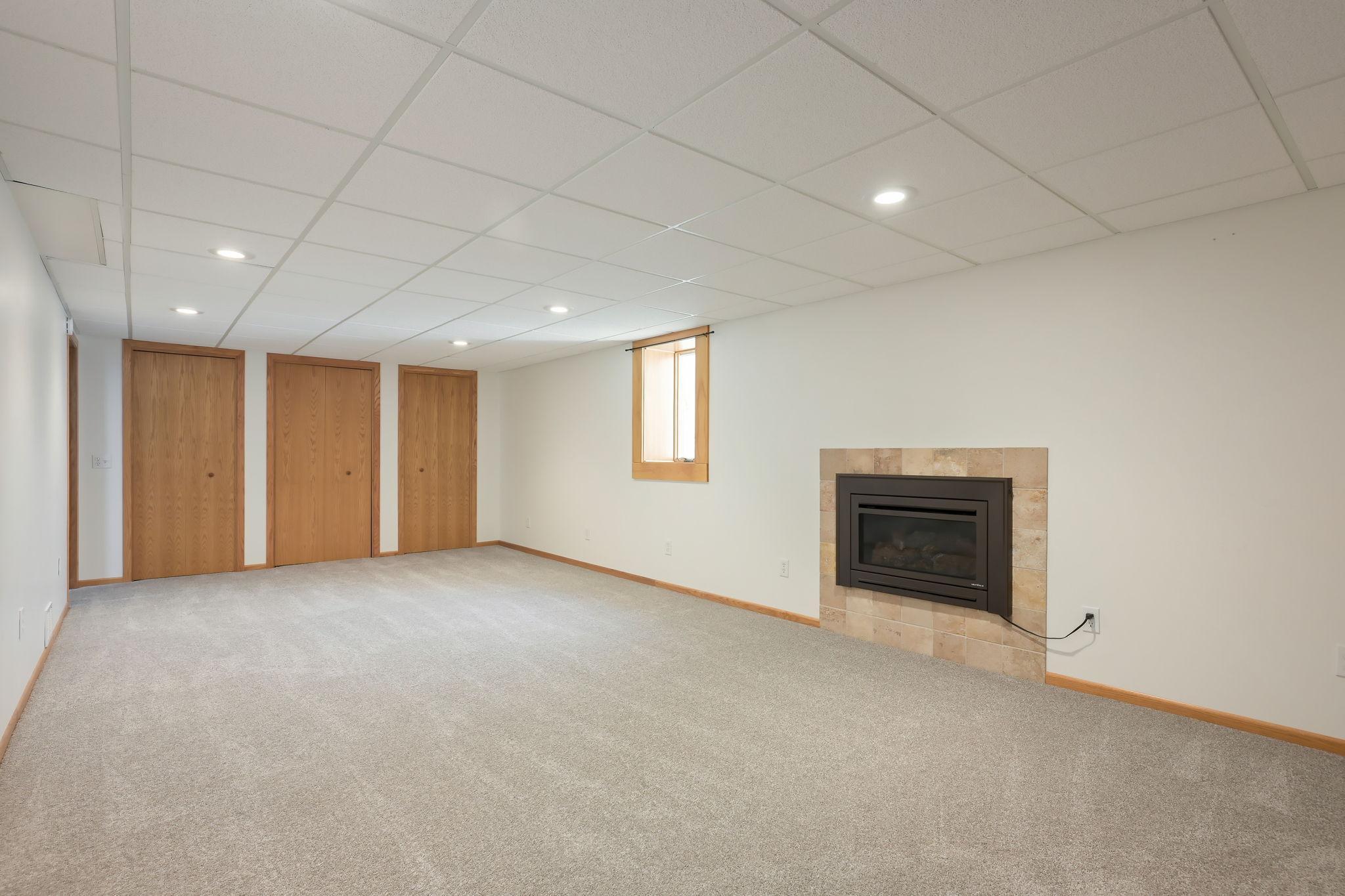 720 Kingsview Lane, Plymouth, Minnesota image 28