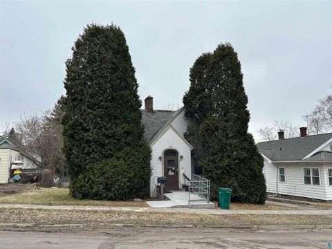 Homes For Sale - 21 4th Street<br/> Cloquet, MN 55720