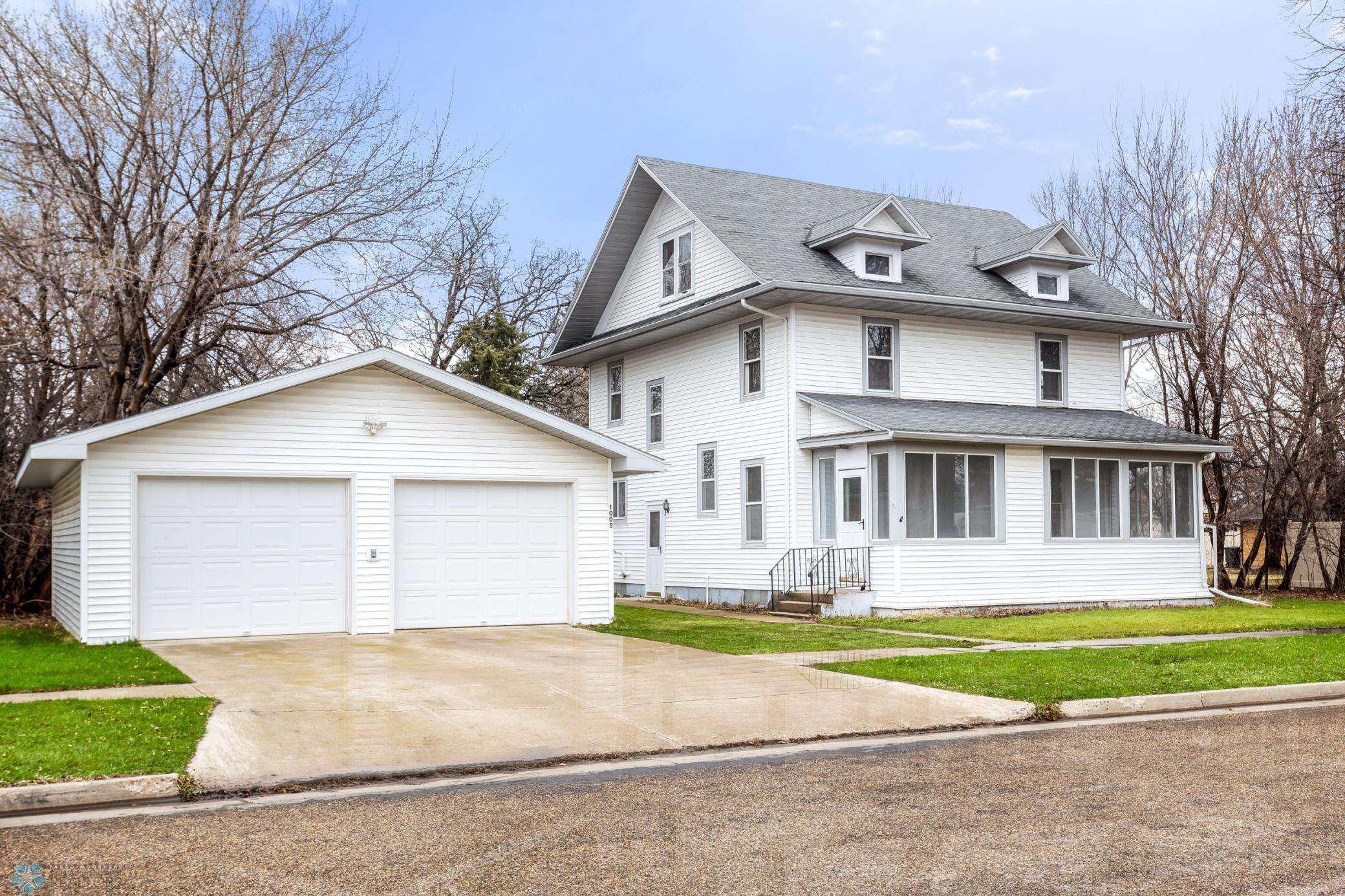 1005 Lenham Avenue, Cooperstown, North Dakota image 1