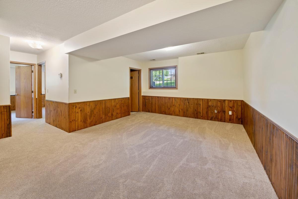 706 Schubert Drive, Buffalo, Minnesota image 12