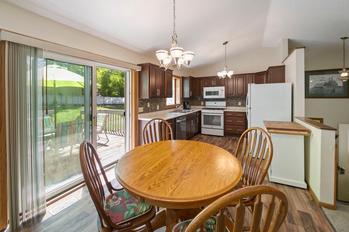 706 Schubert Drive, Buffalo, Minnesota image 2