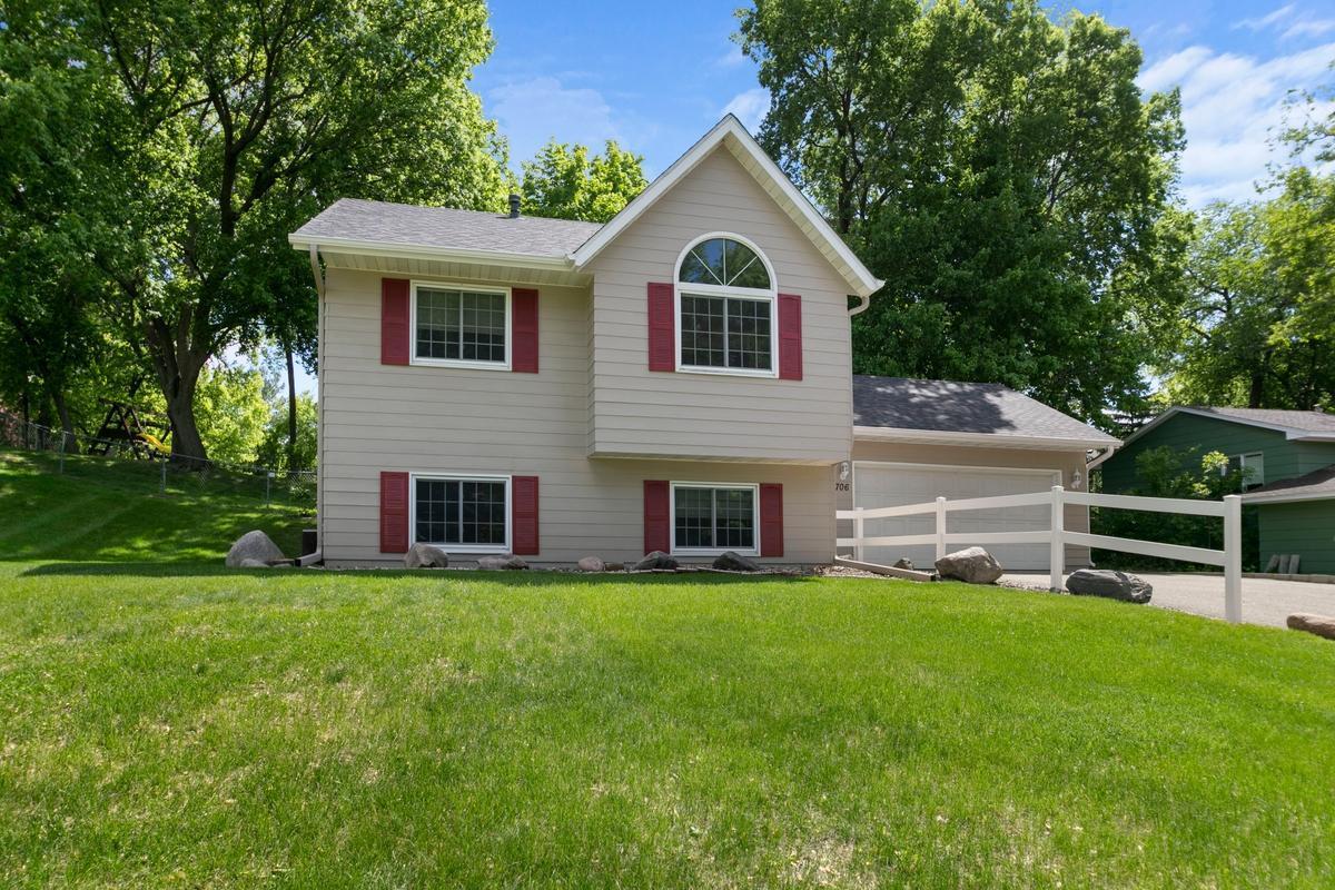 706 Schubert Drive, Buffalo, Minnesota image 1