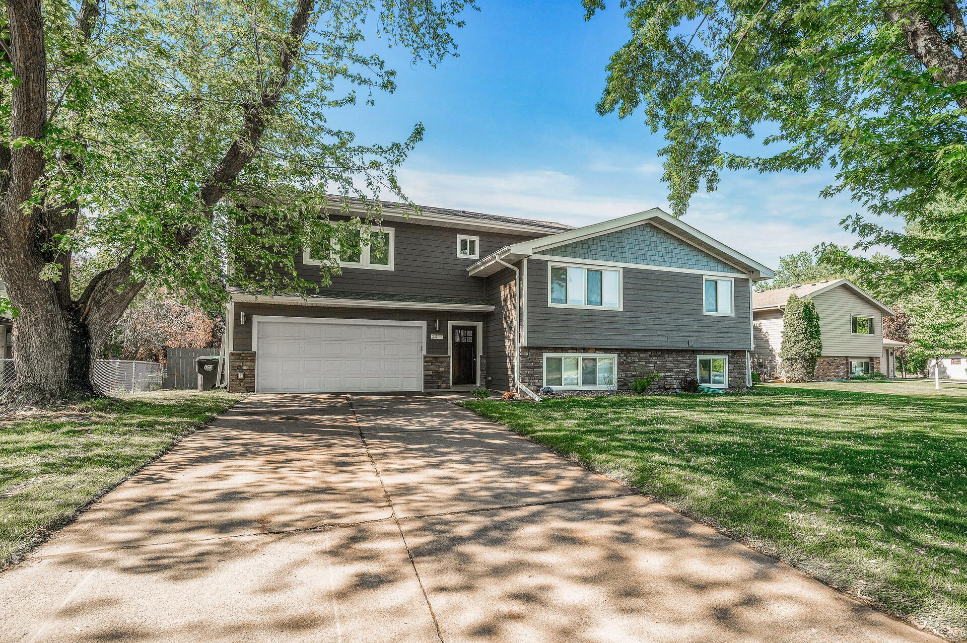 2411 78th Court, Brooklyn Park, Minnesota image 1