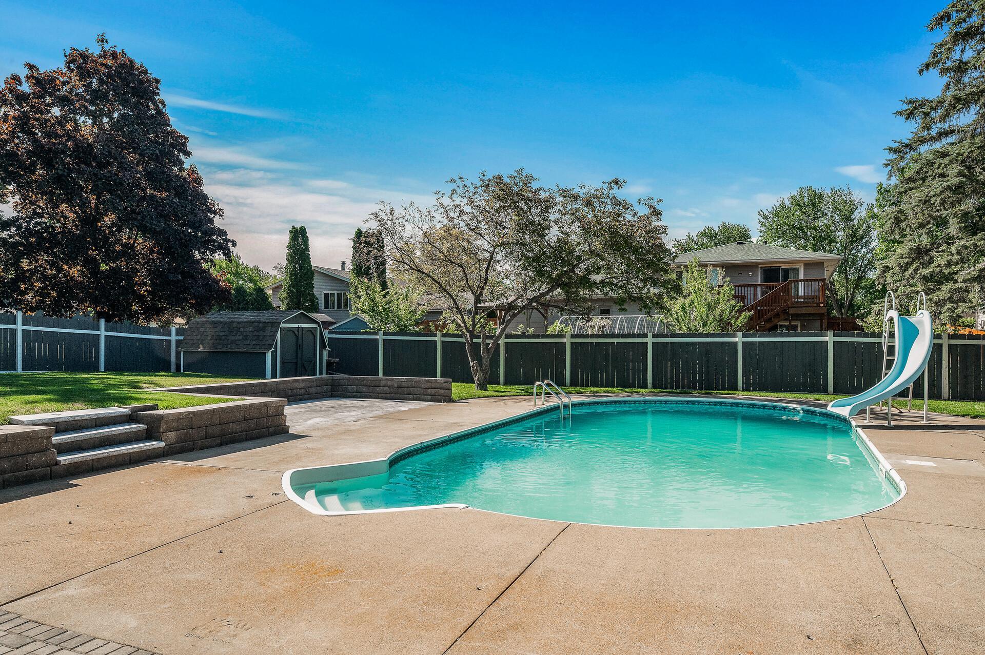 2411 78th Court, Brooklyn Park, Minnesota image 32