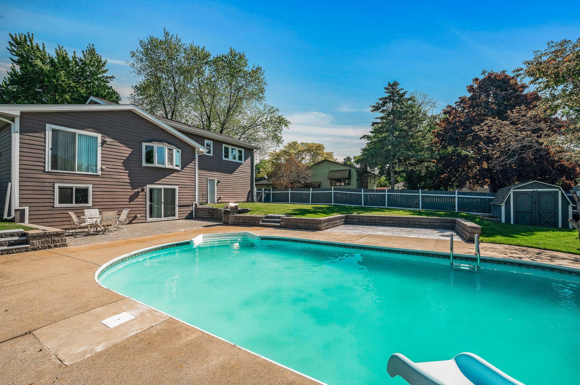 2411 78th Court, Brooklyn Park, Minnesota image 28