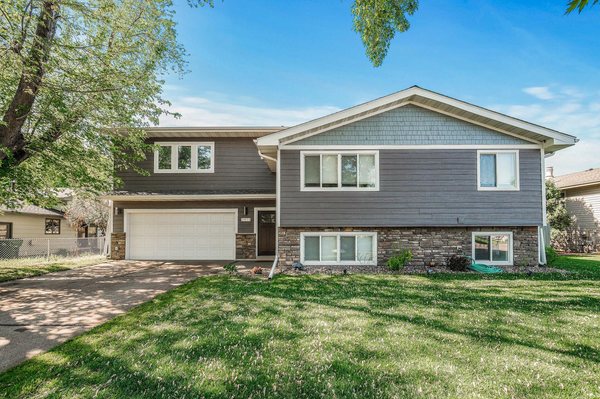 2411 78th Court, Brooklyn Park, Minnesota image 4