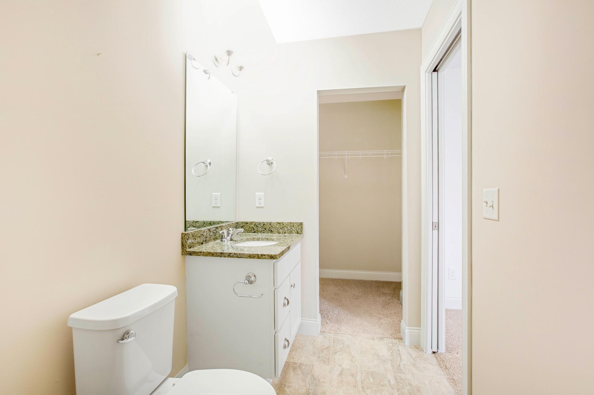 9080 Princeton Circle, Woodbury, Minnesota image 27