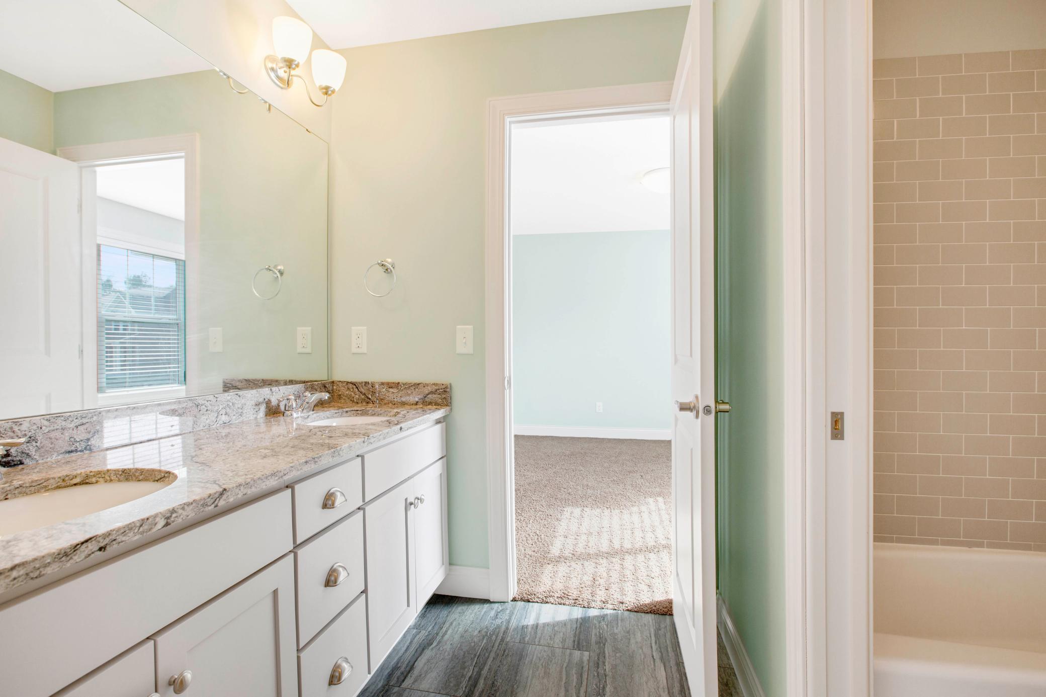 9080 Princeton Circle, Woodbury, Minnesota image 29