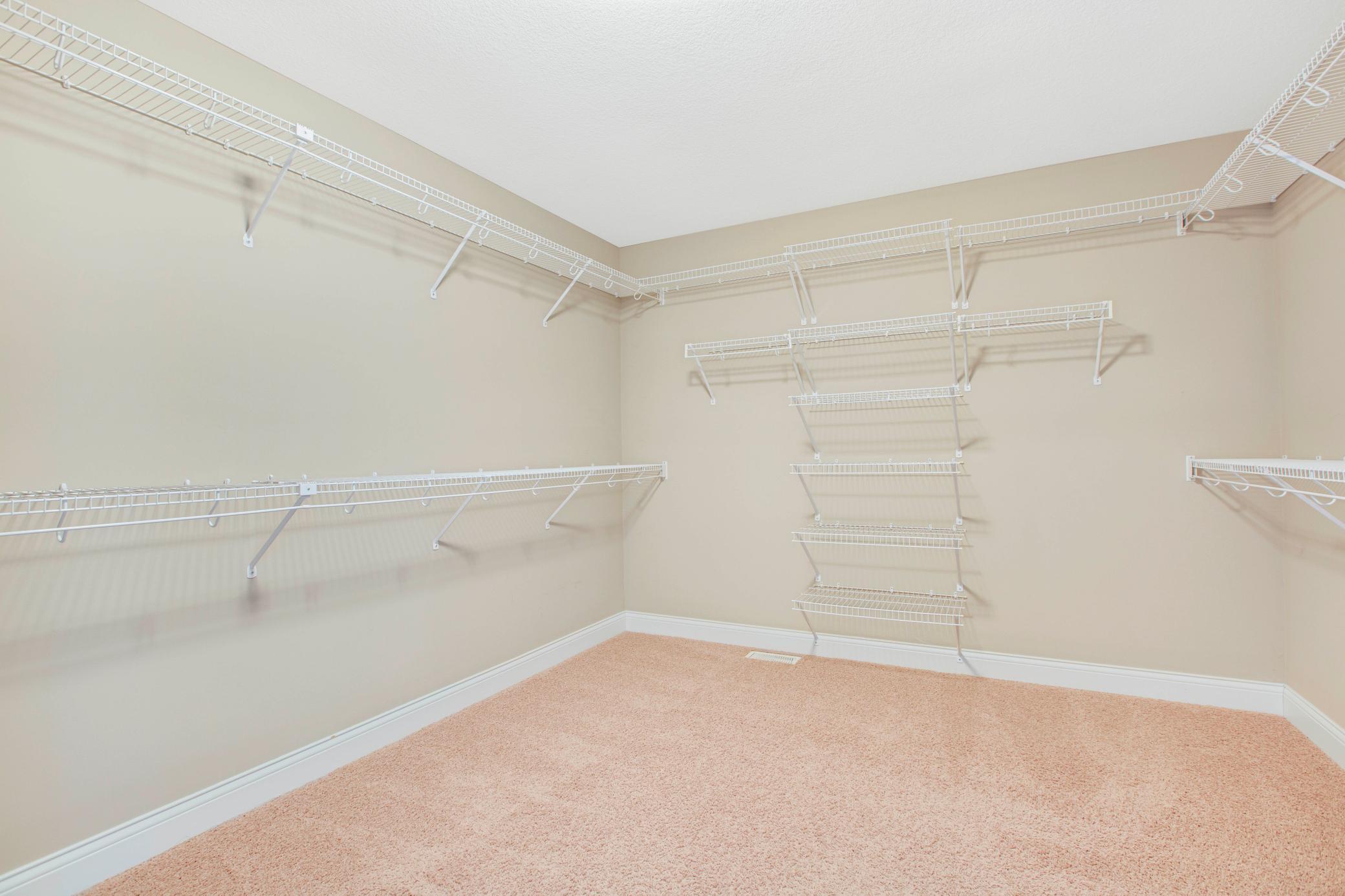 9080 Princeton Circle, Woodbury, Minnesota image 38