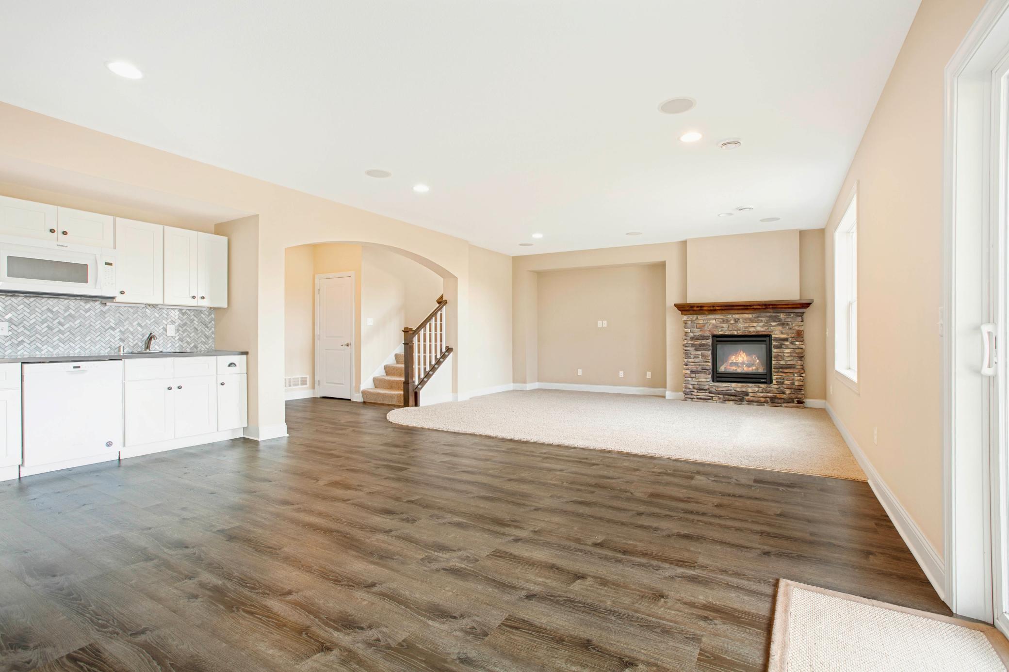9080 Princeton Circle, Woodbury, Minnesota image 40