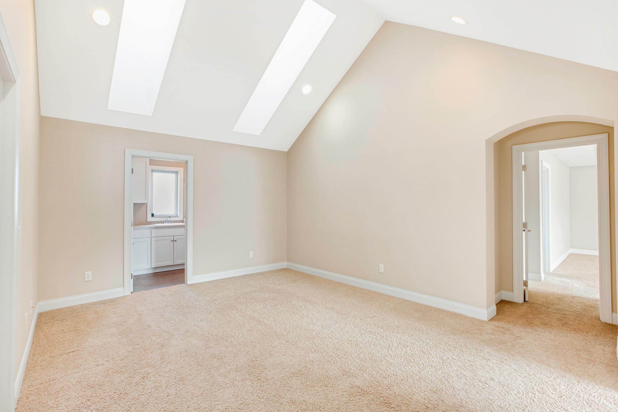 9080 Princeton Circle, Woodbury, Minnesota image 23