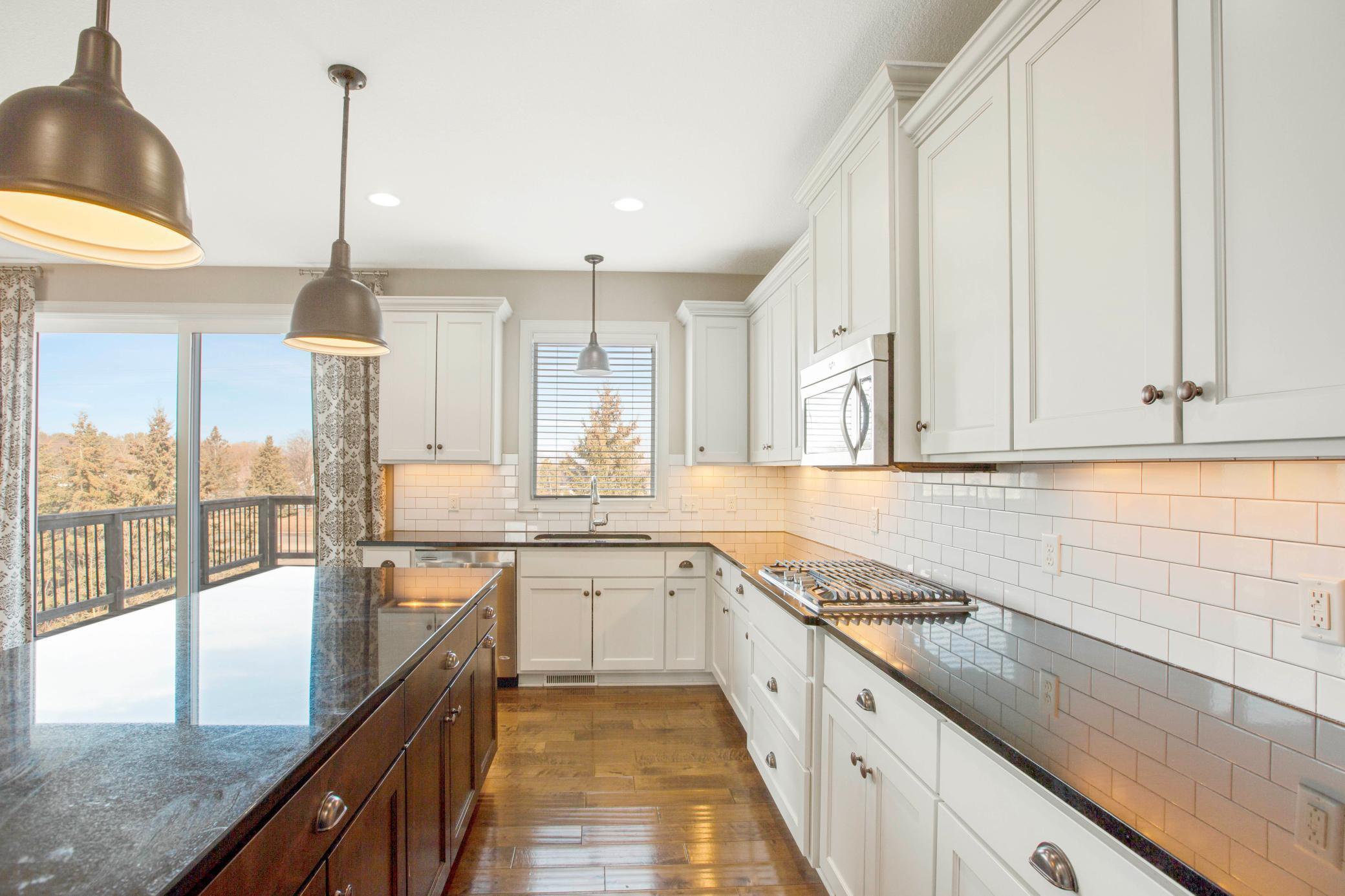 9080 Princeton Circle, Woodbury, Minnesota image 16