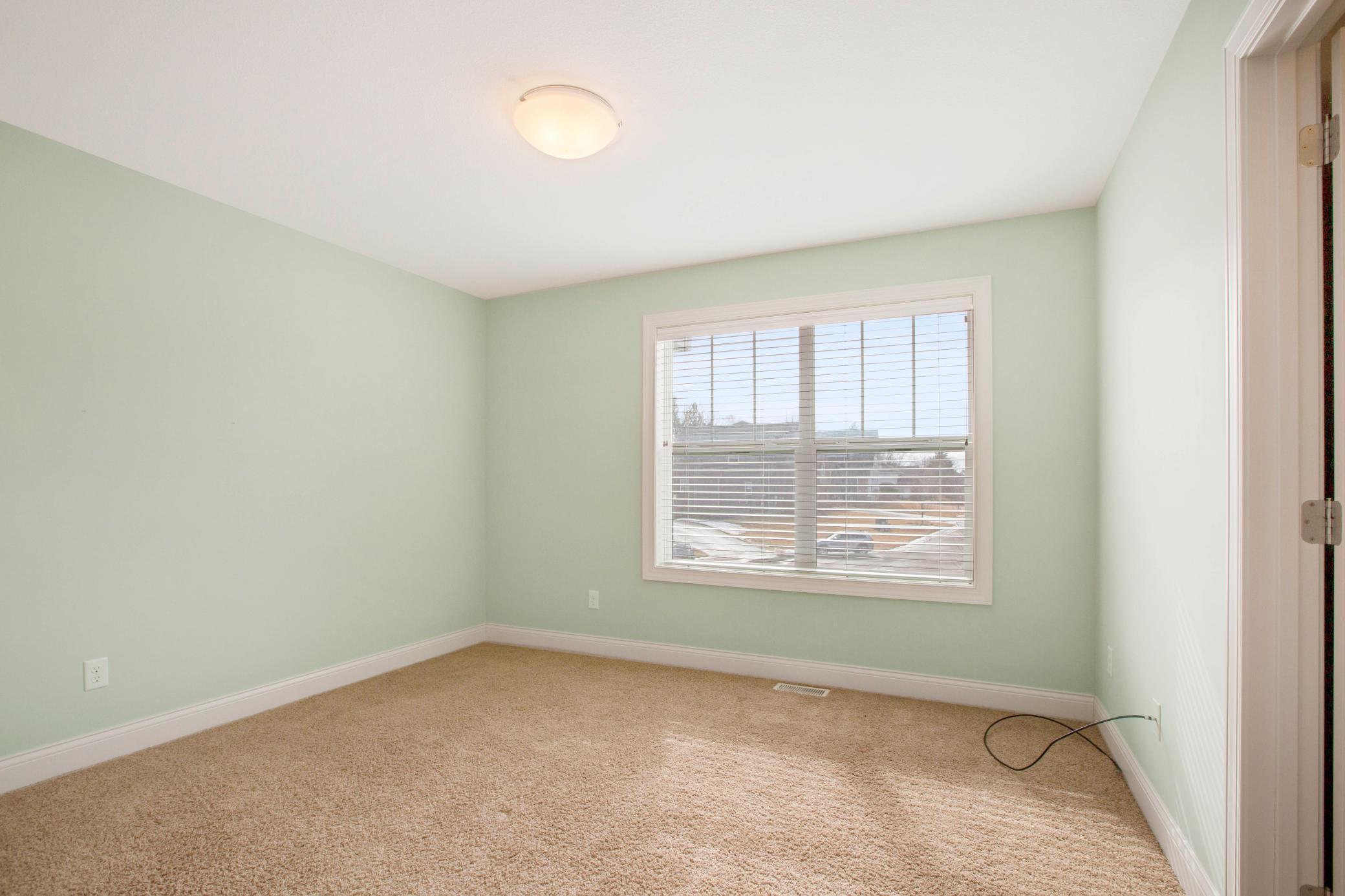 9080 Princeton Circle, Woodbury, Minnesota image 32