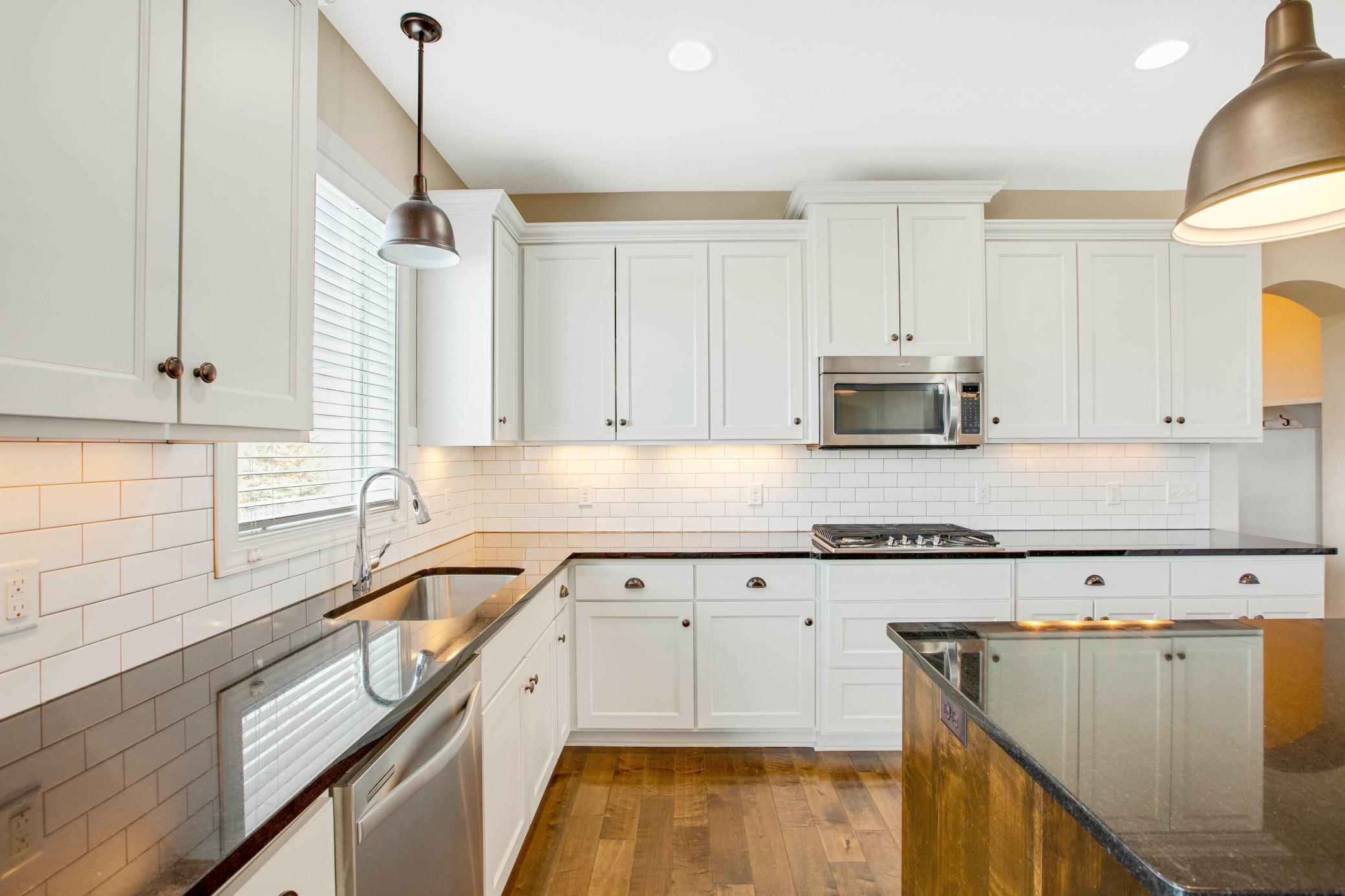 9080 Princeton Circle, Woodbury, Minnesota image 15