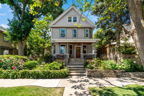 Homes For Sale - 2400 Irving Avenue<br/> Minneapolis, MN 55405
