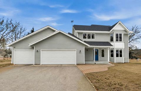 Homes For Sale - 1314 W Oakes Drive<br/> Stearns County, Saint Cloud, MN 56303