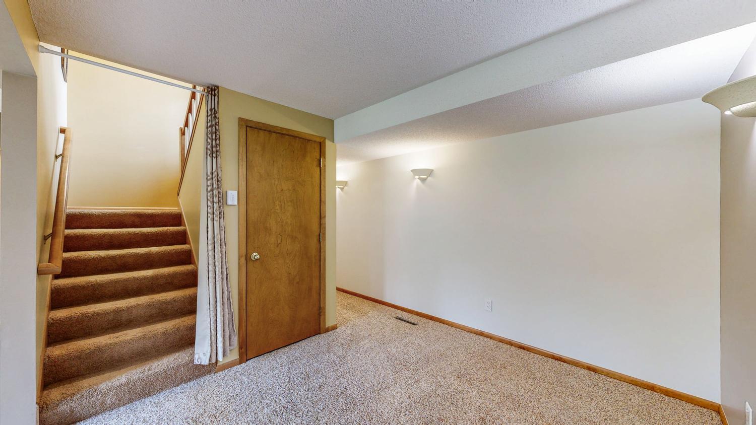 928 Rocky Creek Drive, Rochester, Minnesota image 34