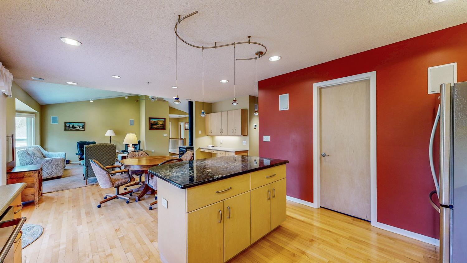 928 Rocky Creek Drive, Rochester, Minnesota image 17