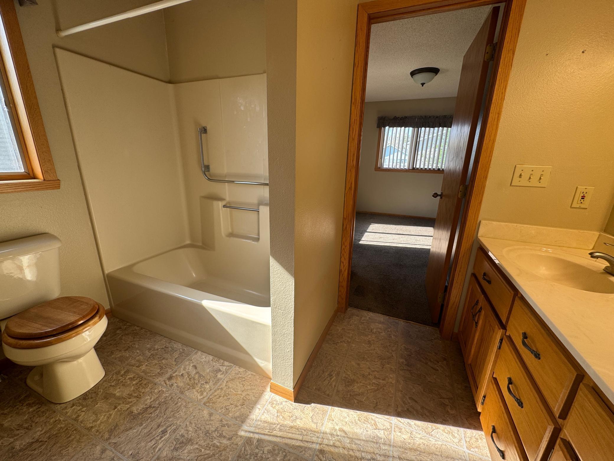 710 8th Avenue, Dilworth, Minnesota image 17