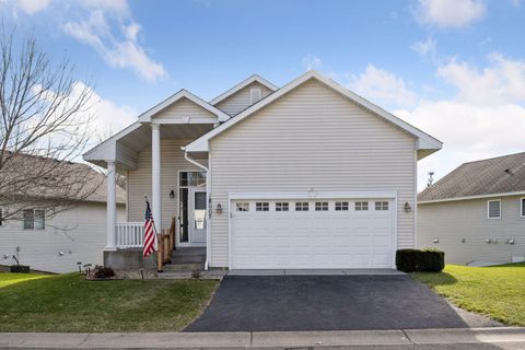 Townhouse For Sale - 18667 Zane Street<br/> Sherburne County, Elk River, MN 55330