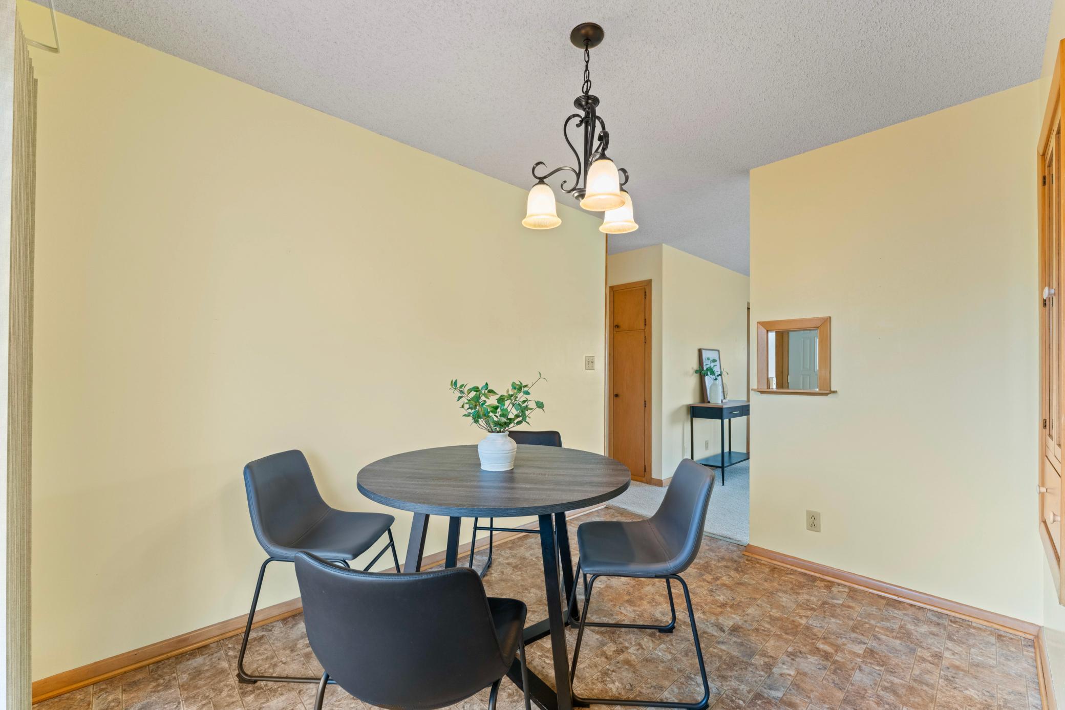 543 East Lane, Saint Charles, Minnesota image 16
