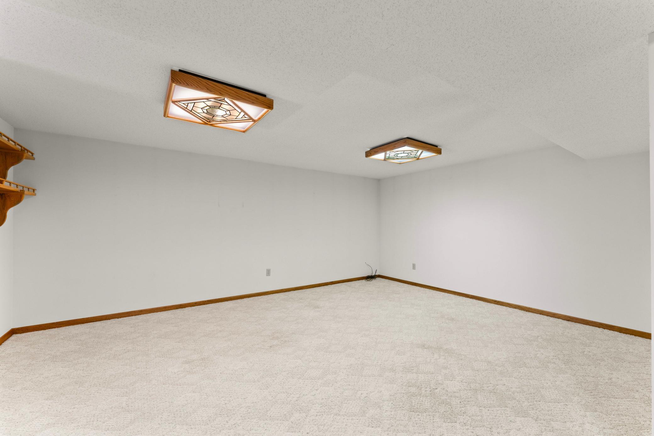 543 East Lane, Saint Charles, Minnesota image 33
