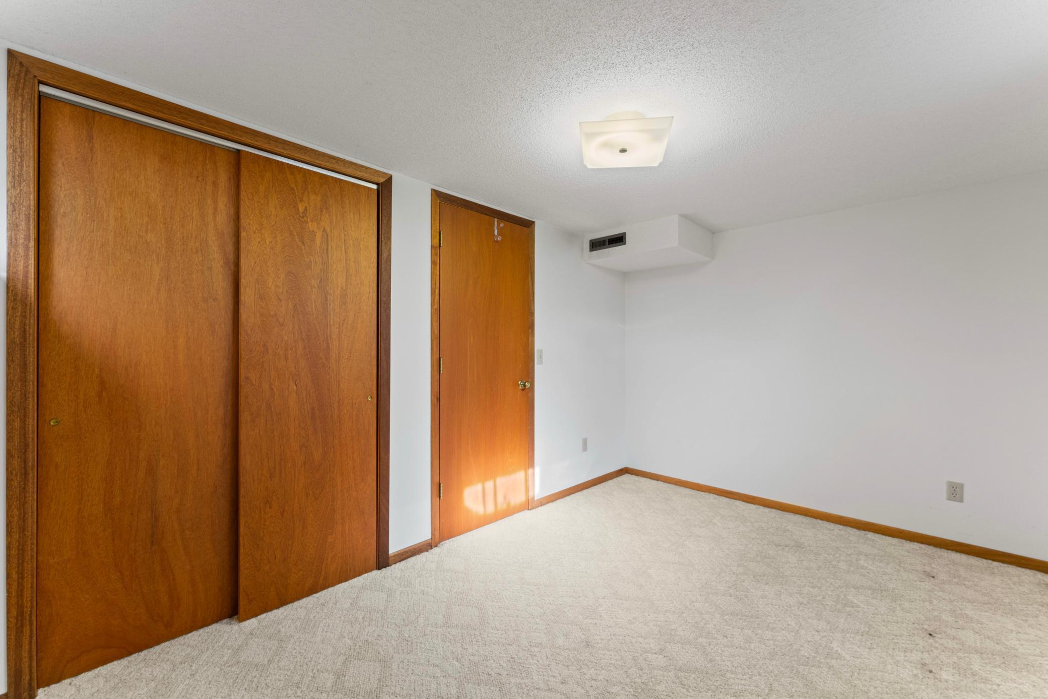543 East Lane, Saint Charles, Minnesota image 34