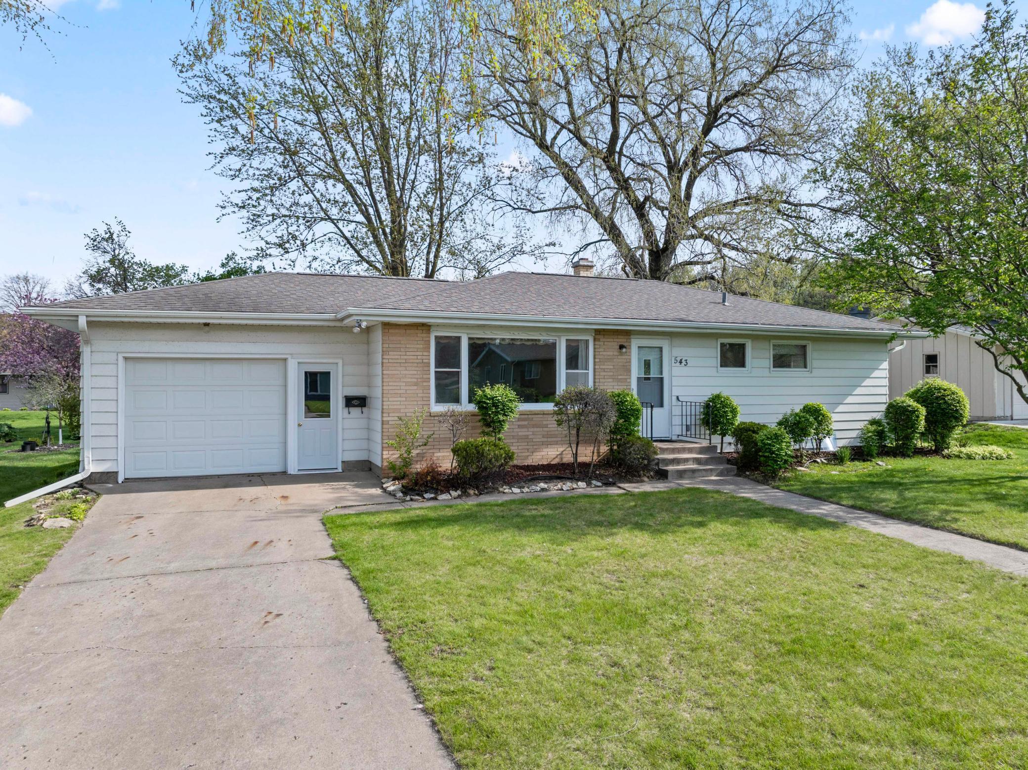 543 East Lane, Saint Charles, Minnesota image 37