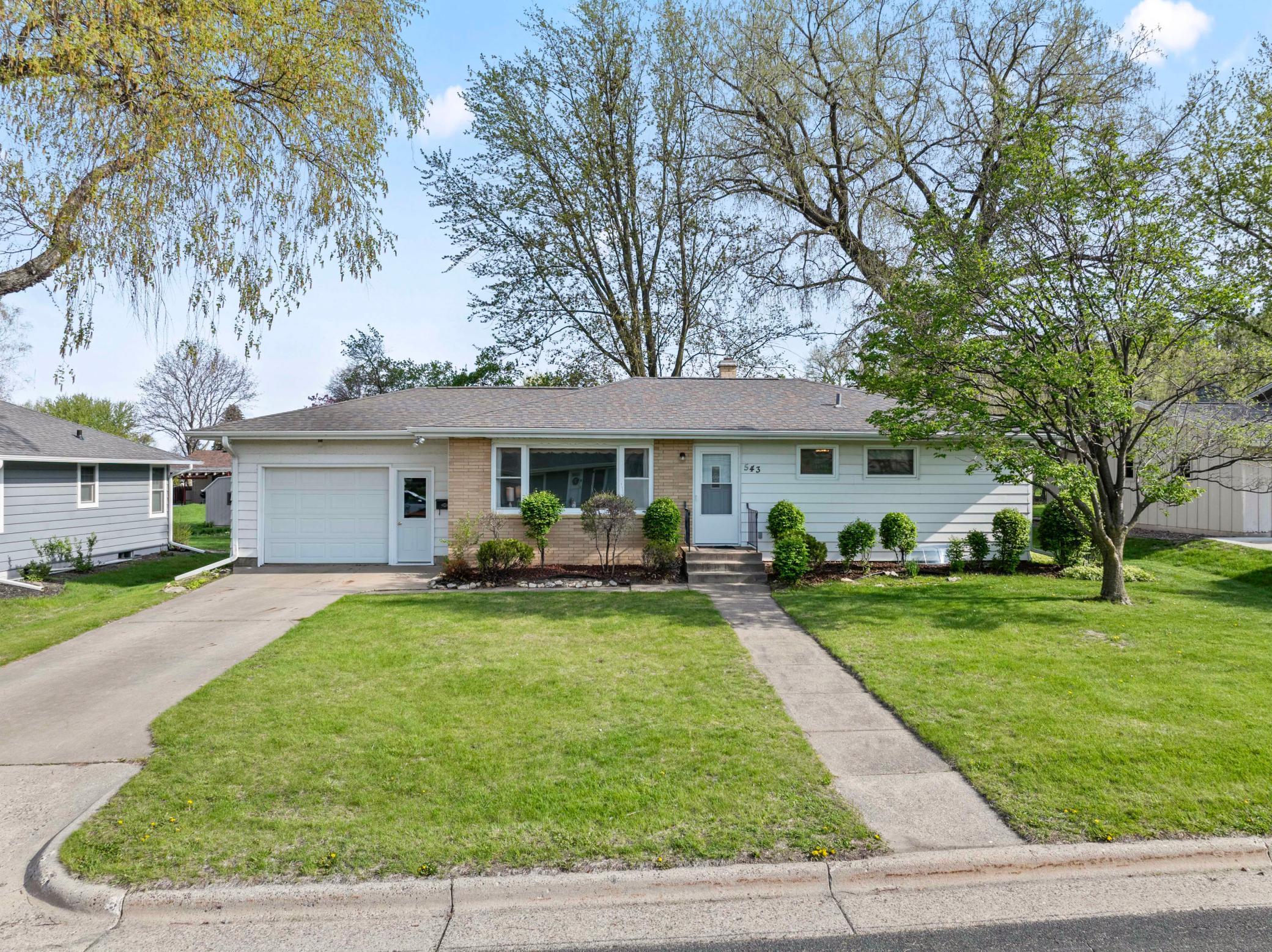 543 East Lane, Saint Charles, Minnesota image 5