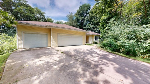 Homes For Sale - 615 Trollwood Drive<br/> Albert Lea, MN 56007