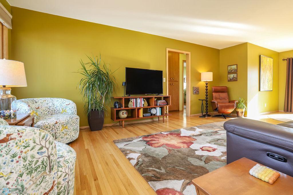 1102 River Drive, Moorhead, Minnesota image 6