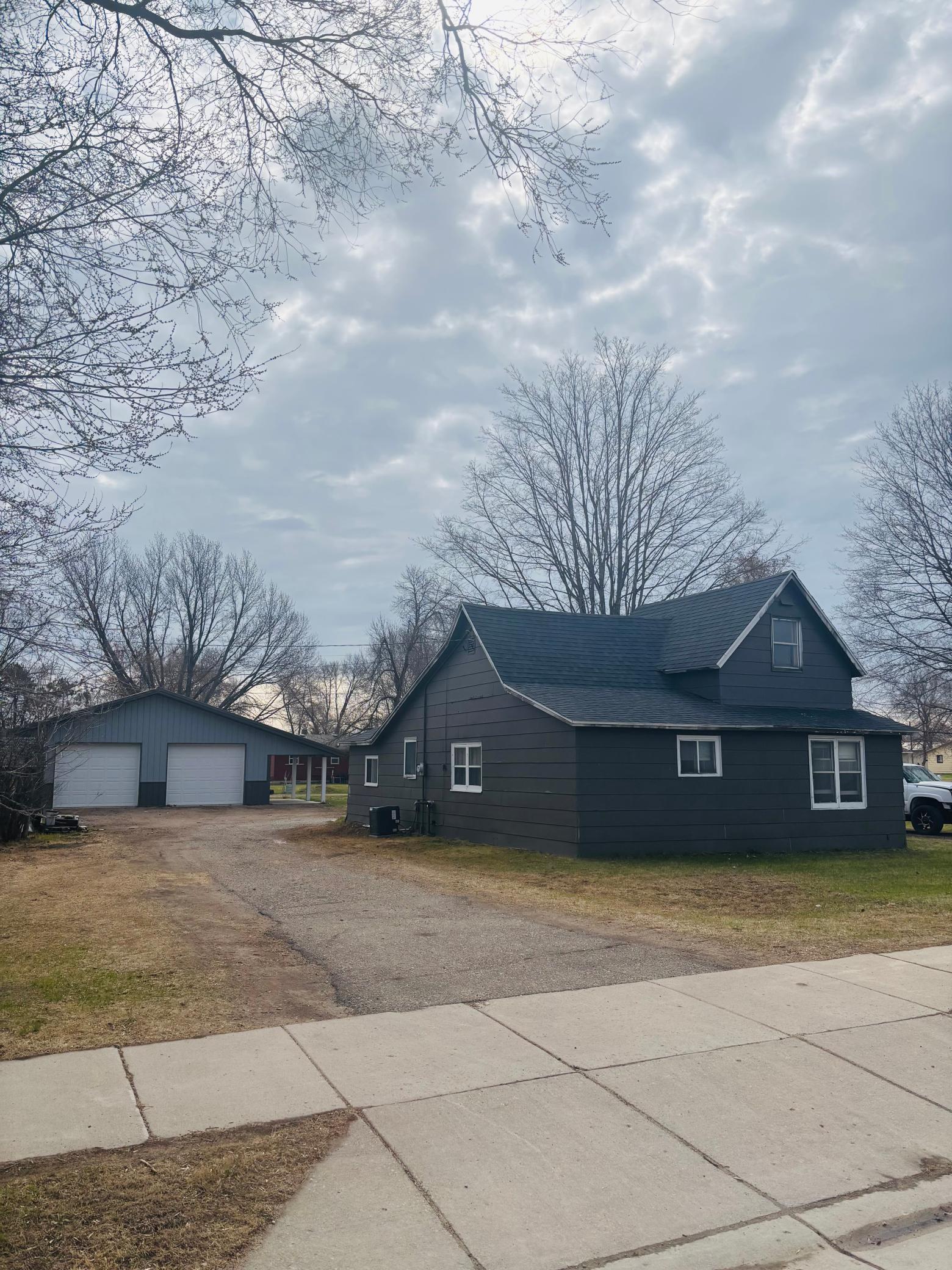 104 Douglas Avenue, Carlos, Minnesota image 1