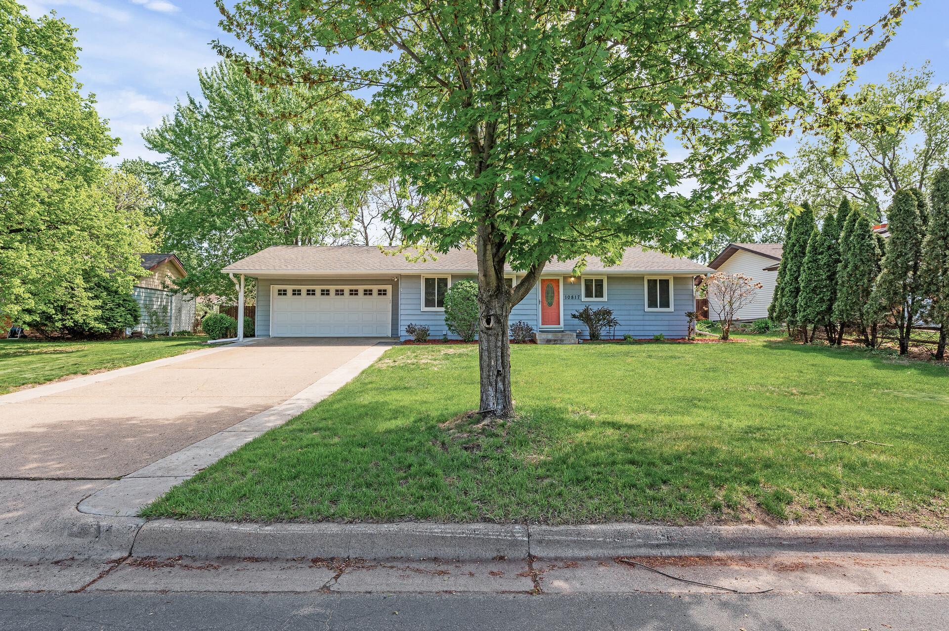 10817 Crooked Lake Boulevard, Minneapolis, Minnesota image 25