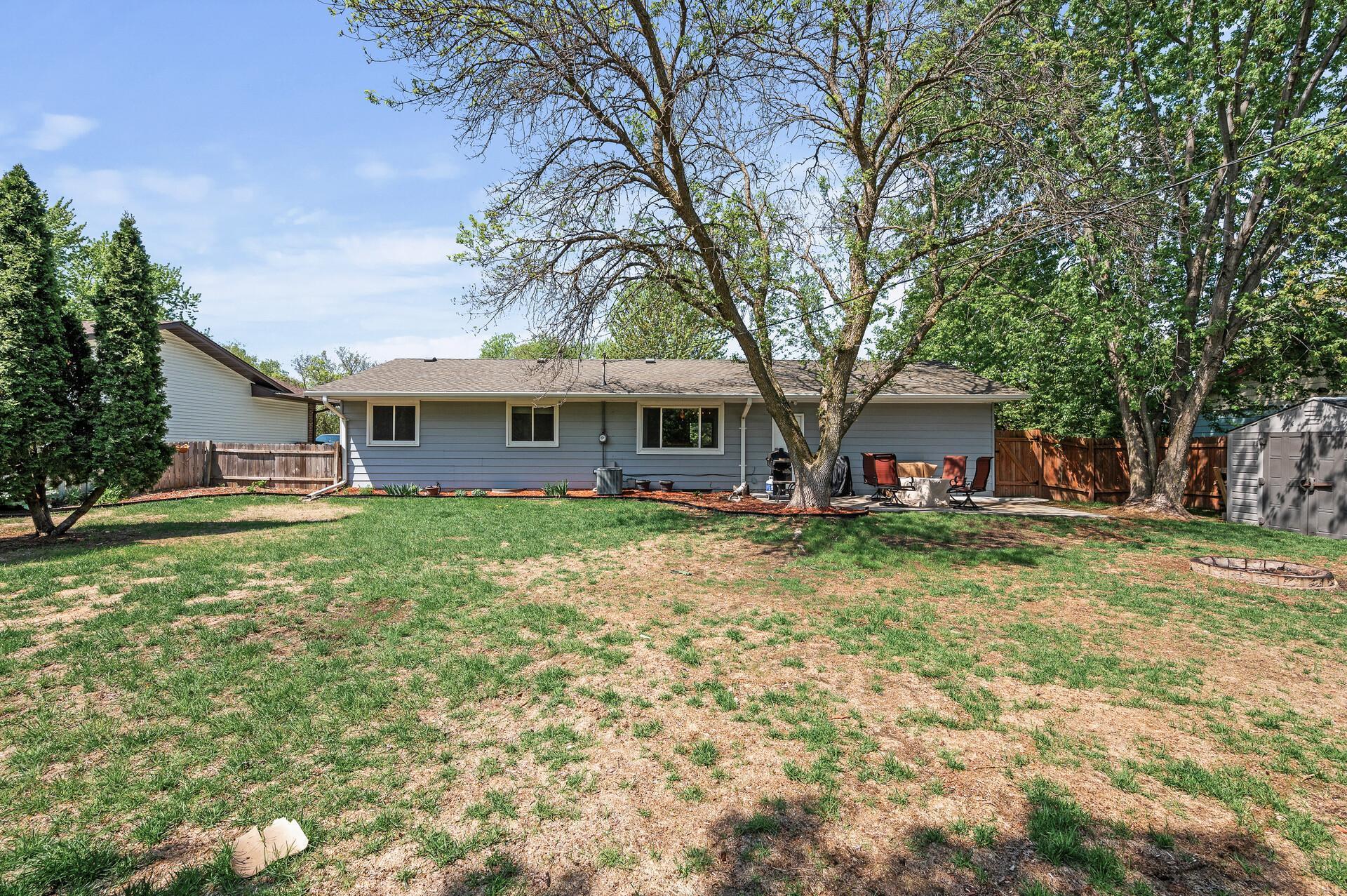 10817 Crooked Lake Boulevard, Minneapolis, Minnesota image 27