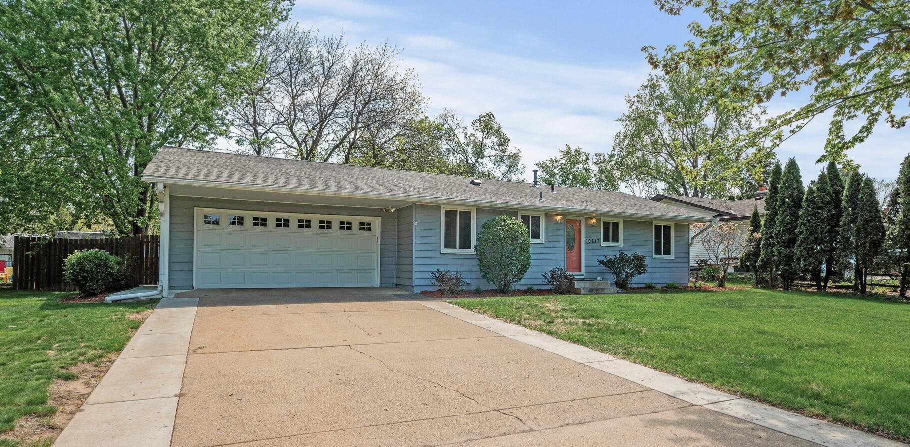 10817 Crooked Lake Boulevard, Minneapolis, Minnesota image 23