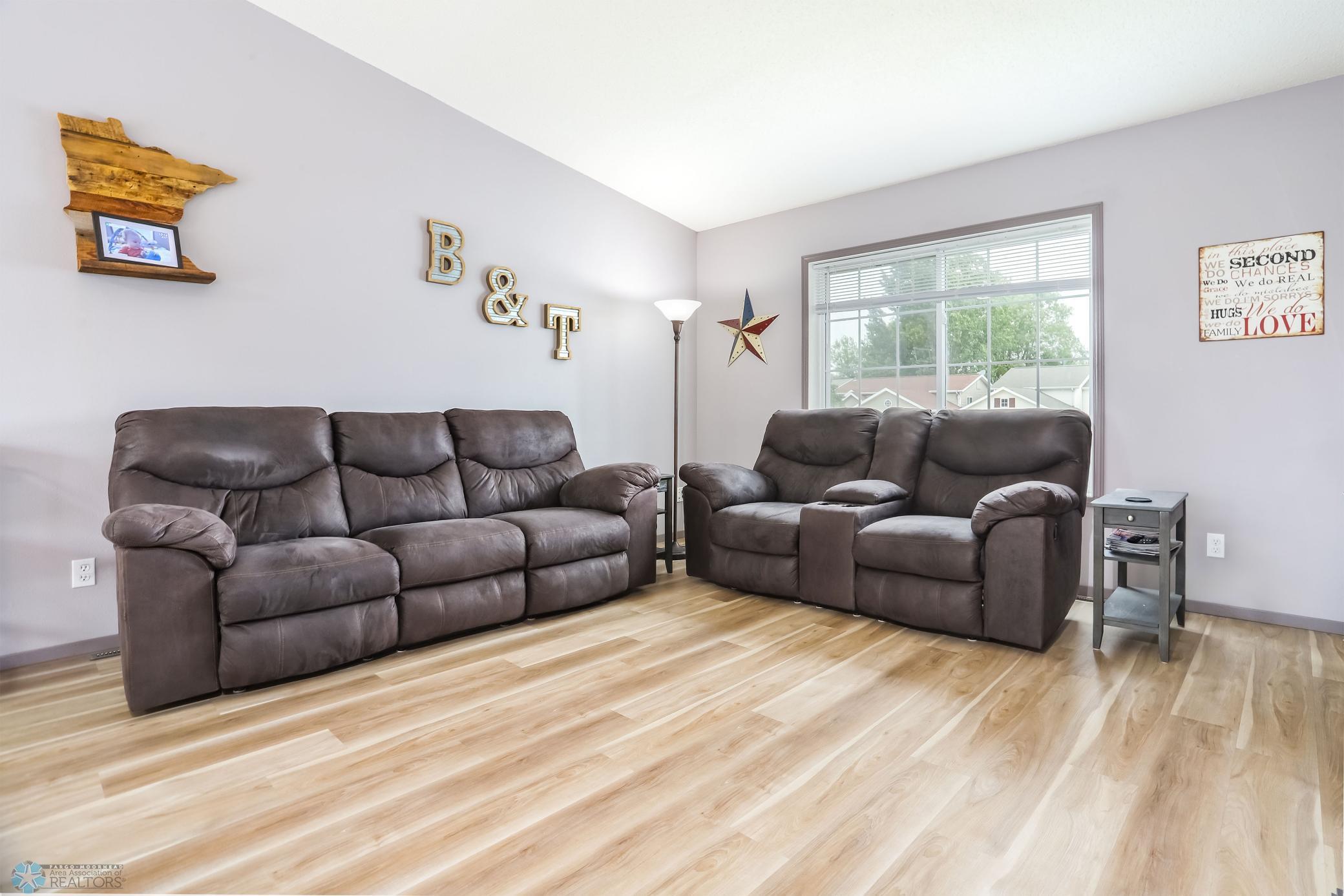 Fargo, North Dakota 58103, United States, 4 Bedrooms Bedrooms, ,2 BathroomsBathrooms,Residential,Active,152520