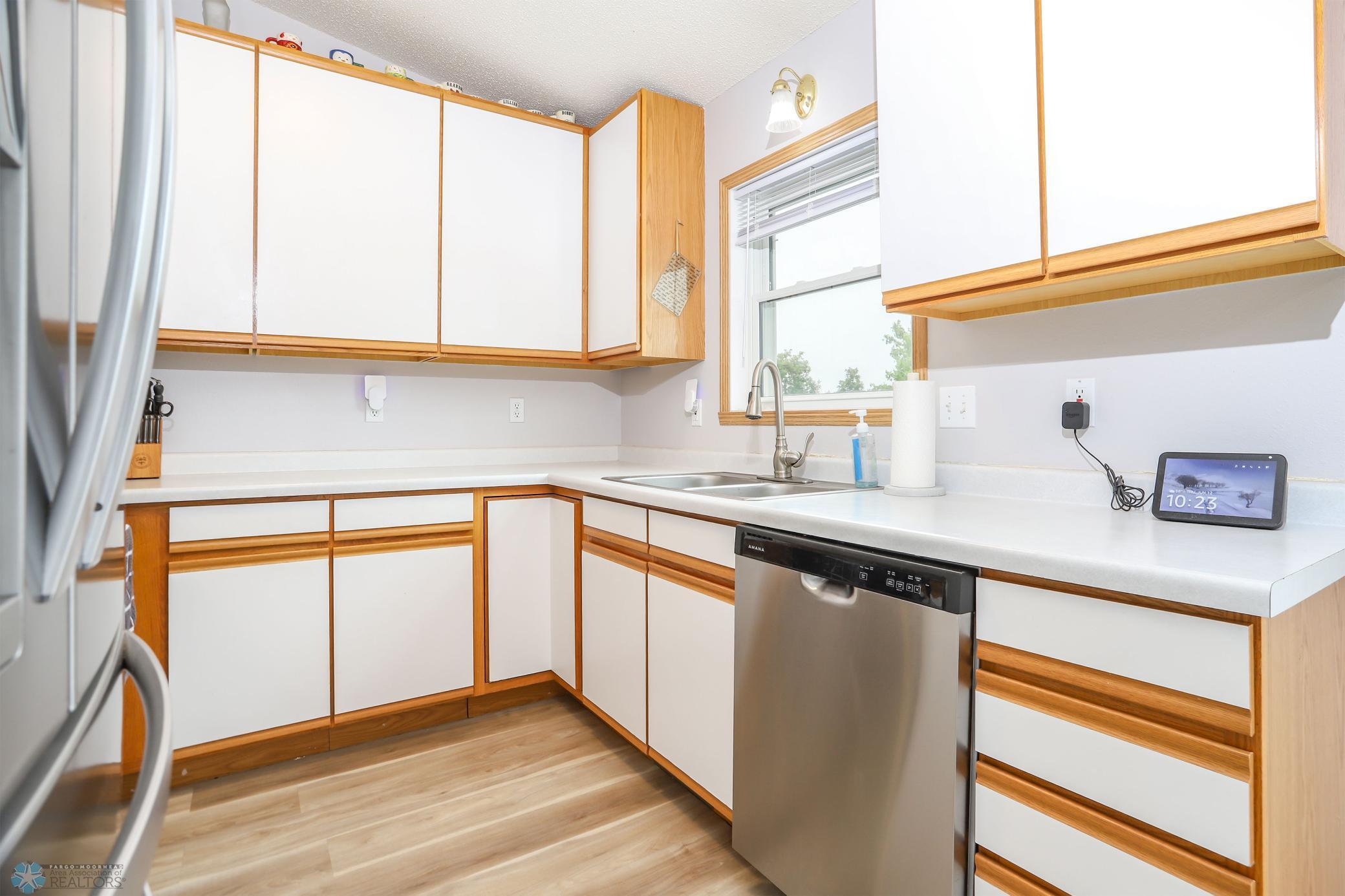 Fargo, North Dakota 58103, United States, 4 Bedrooms Bedrooms, ,2 BathroomsBathrooms,Residential,Active,152520