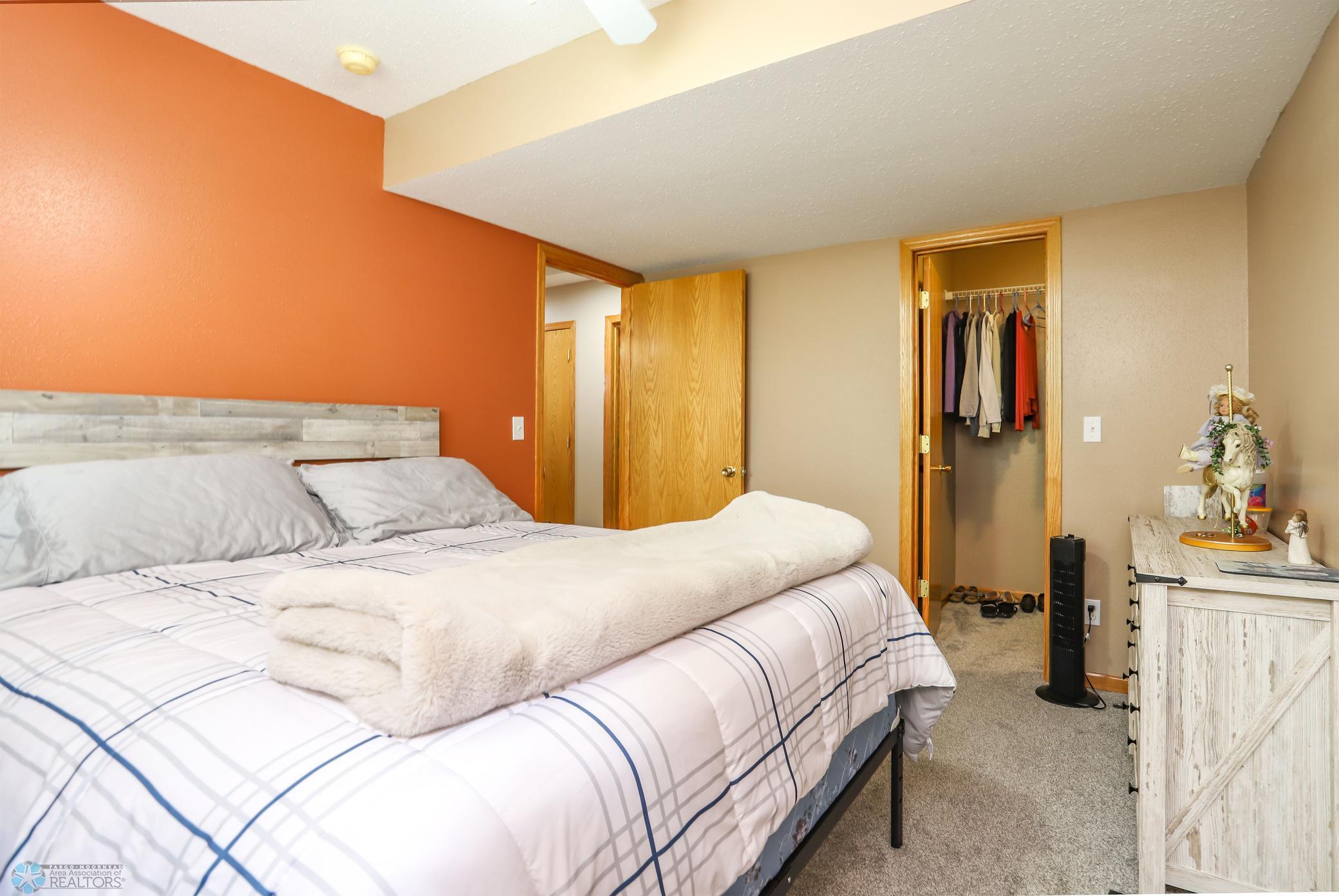 Fargo, North Dakota 58103, United States, 4 Bedrooms Bedrooms, ,2 BathroomsBathrooms,Residential,Active,152520