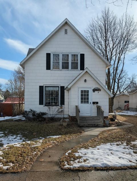 Homes For Sale - 418 S 6th Street<br/> Chippewa County, Montevideo, MN 56265