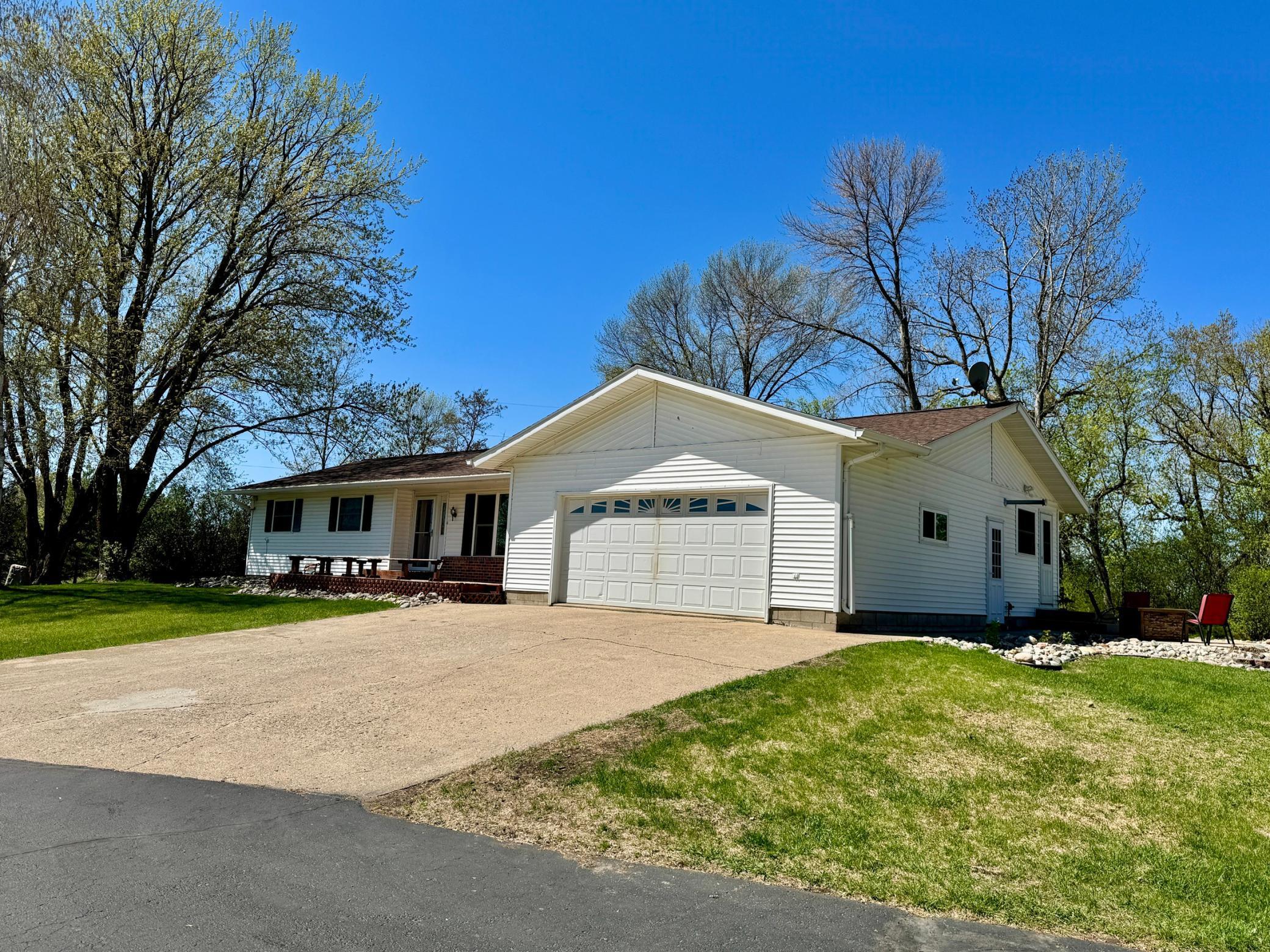 1001 1st Avenue, Pelican Rapids, Minnesota image 7
